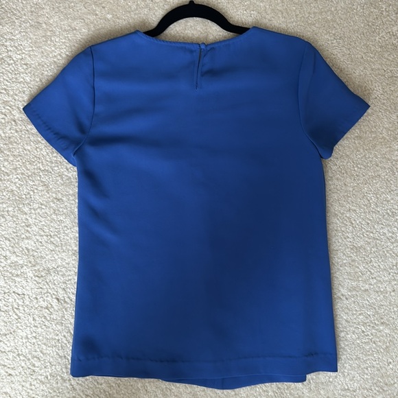 J Crew Tailored Blue Blouse - Like New - Picture 4 of 5